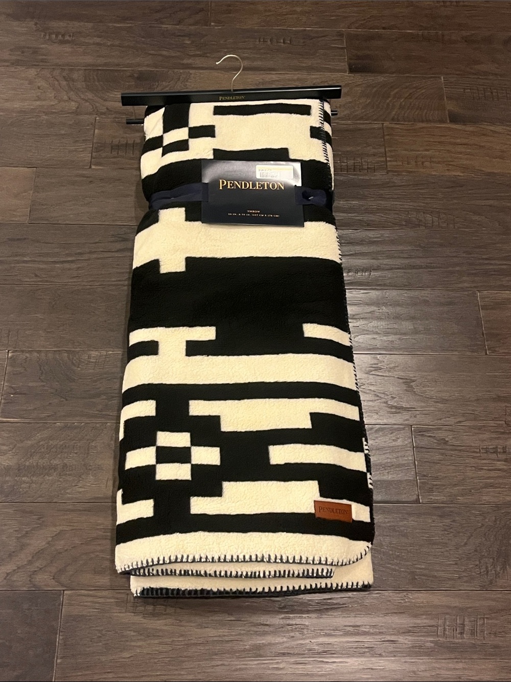 Pendleton Sierra Berber Throw Blanket black new Southwestern 50”x70”